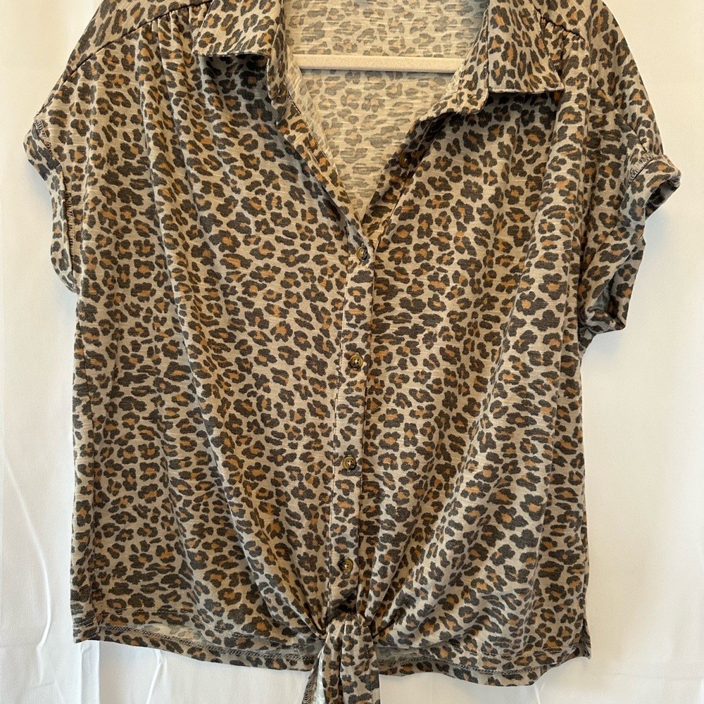 C&C California Brown Leopard Button Down Tie Front Top